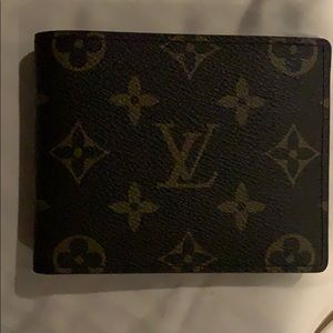 Louis Vuitton men's fold wallet monogram print